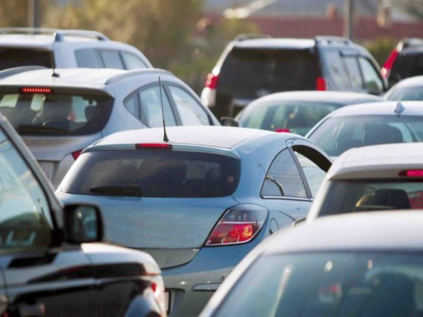 Prohibir los coches de combustión, incompatible con la UE